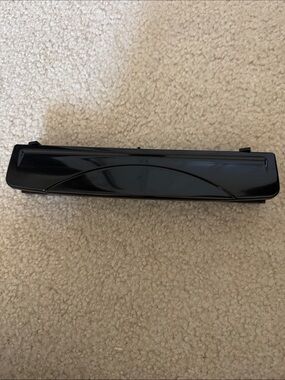 Sleek Black 3-Hole Punch